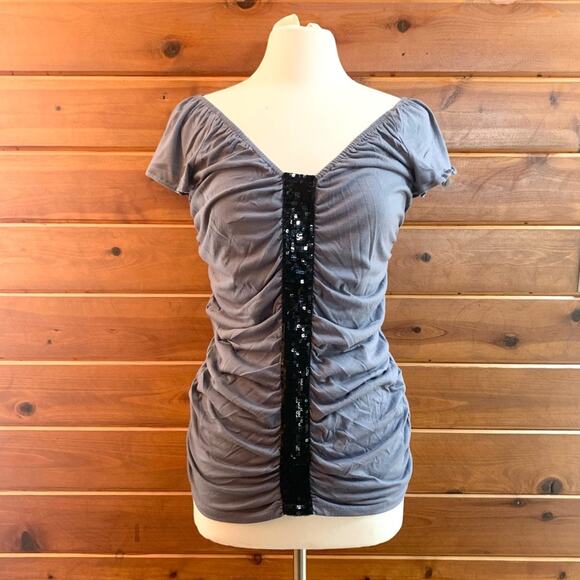 Vanity Ruched Top - Picture 9 of 11